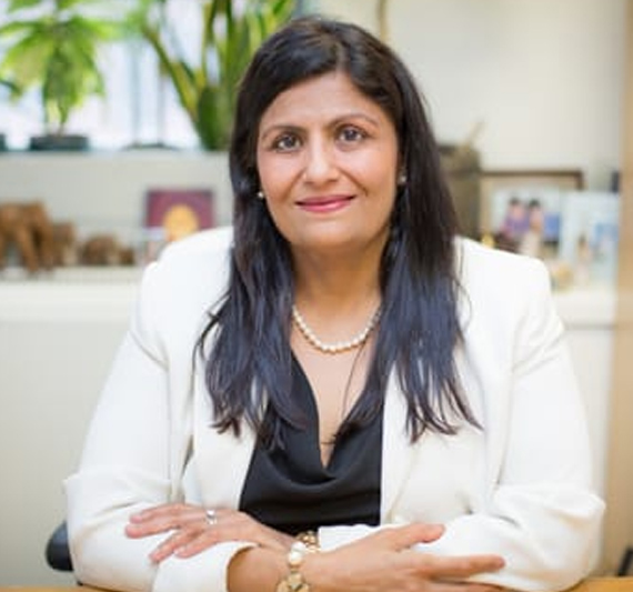 Dr. Rashmi Gulati reviewing hormone results with a patient in New York